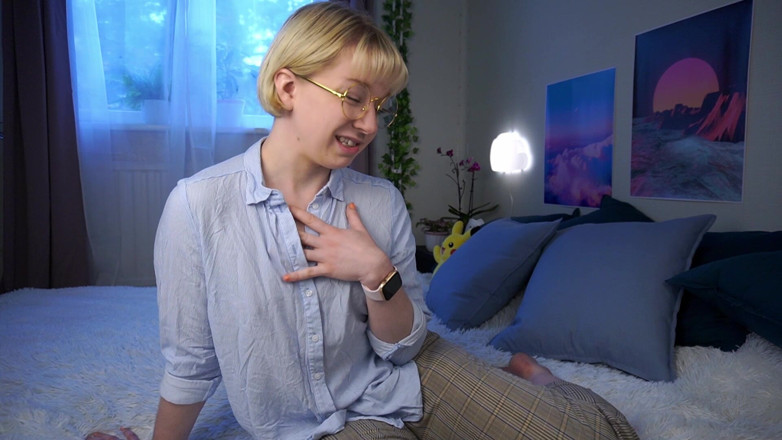 Jolie Lyon: Babysitter Wants to Be Impregnated