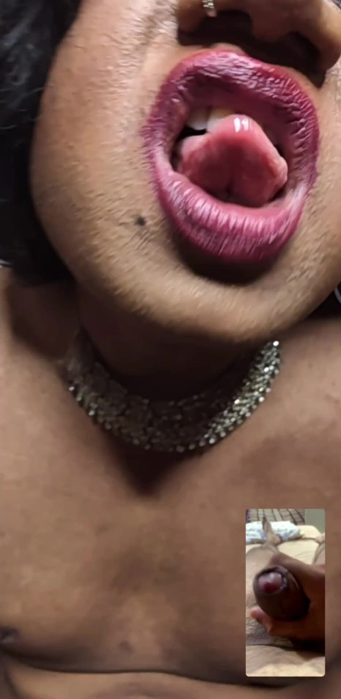 akhilzq: Indian Trans Exposed Her Sexy Body for Client