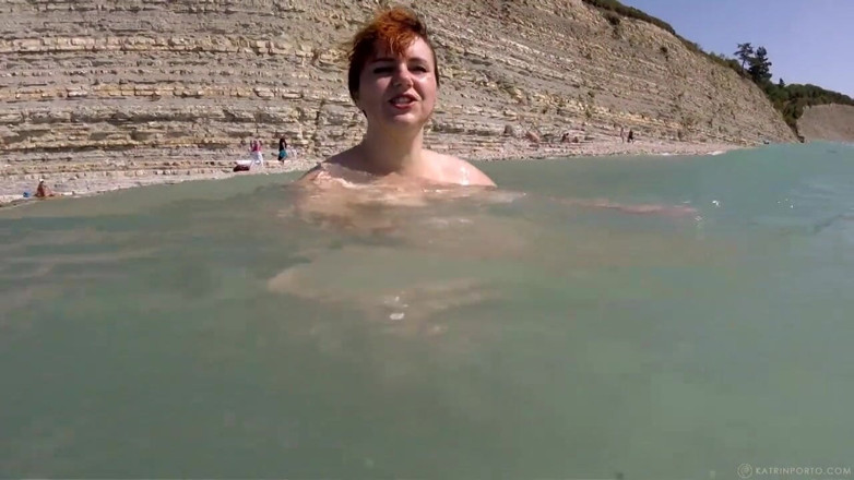 Katrin Porto: Nude BBW playing in the sea