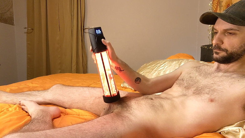 The spice of SinSpice: Jasper Spice: Moiame Titan Red Light Penis pompa masturbacja