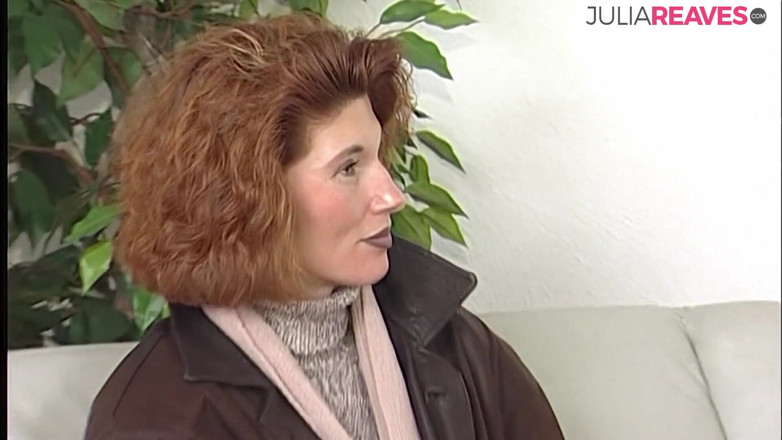 Retro Schlampen: Milf gime mientras el clítoris perforado se lame y luego...