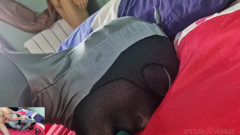 Nylon Xtreme: POV 노라 폭스 젠타이 캣우먼 Encasement, 섹스 엔 나일론