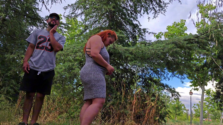 Latincurvyredhead: Fucking in the Park with My Neighbor