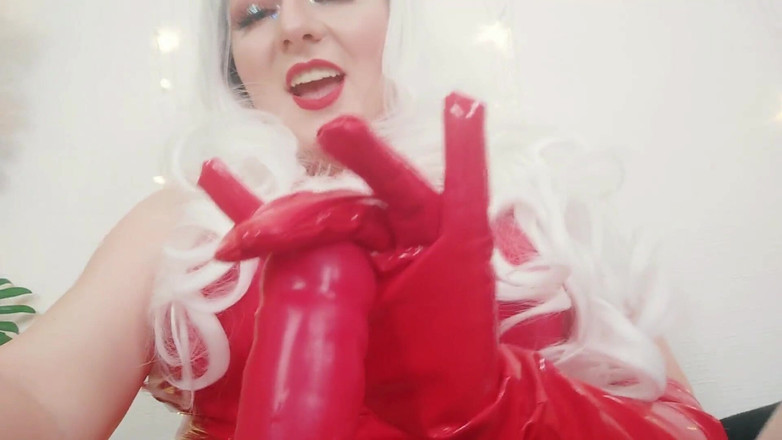 Arya Grander: Video selfie wanita dominan ini lagi asik ngentot pakai strap-on -...