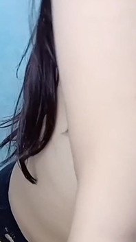 Young Chick Sex Wet Beautiful Pussy