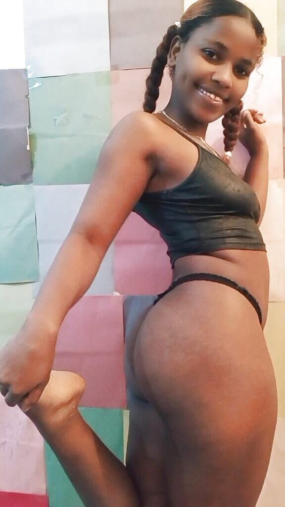 Delicious open butt: 瑜伽在家伸展灵活性 |女孩的晨间瑜伽