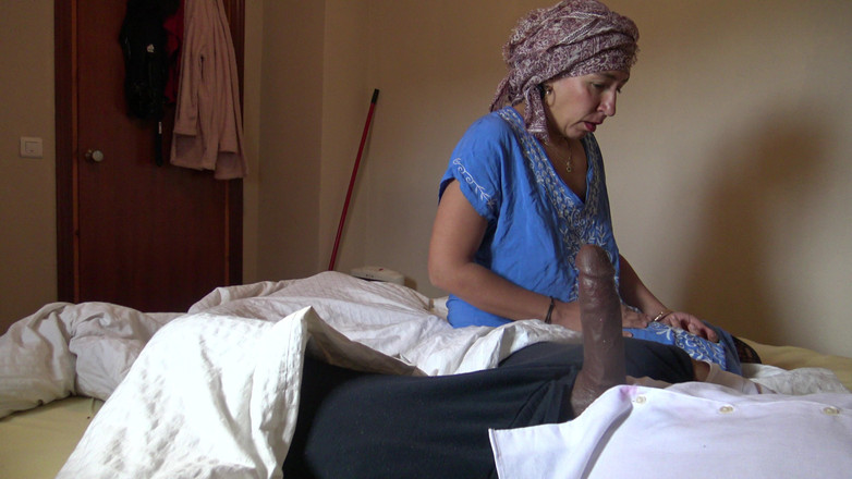 Souzan Halabi: This Turkish Girl Is Shocked!!! I Take Out My Big...