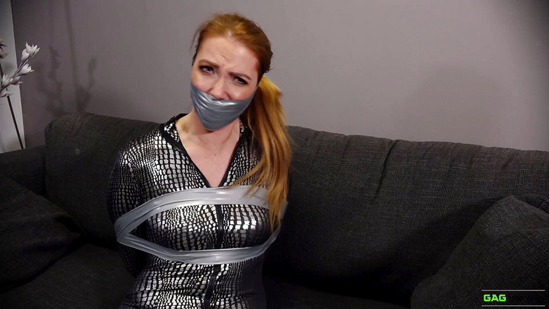 Gag Attack: Mila - zrzavá kombinéza s podváděním na pásku