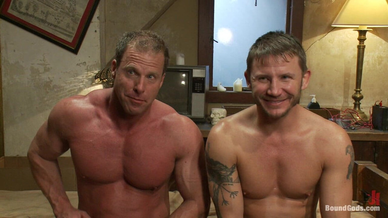 Bound gods: Przerażający dozorca i kolejny kulturysta