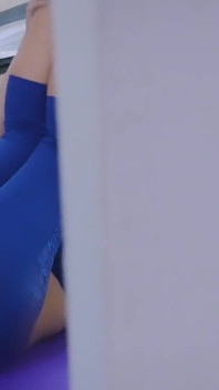 Sperma help je stiefmoeder uitrekken, ze kan zich voorstellen hoe groot je lul moet zijn