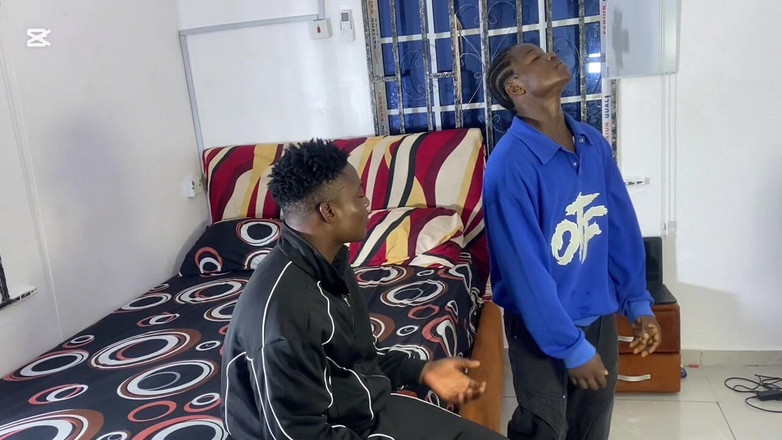 BlackDanie_production: Ville ha min huskompis stor kuk och jag fick den