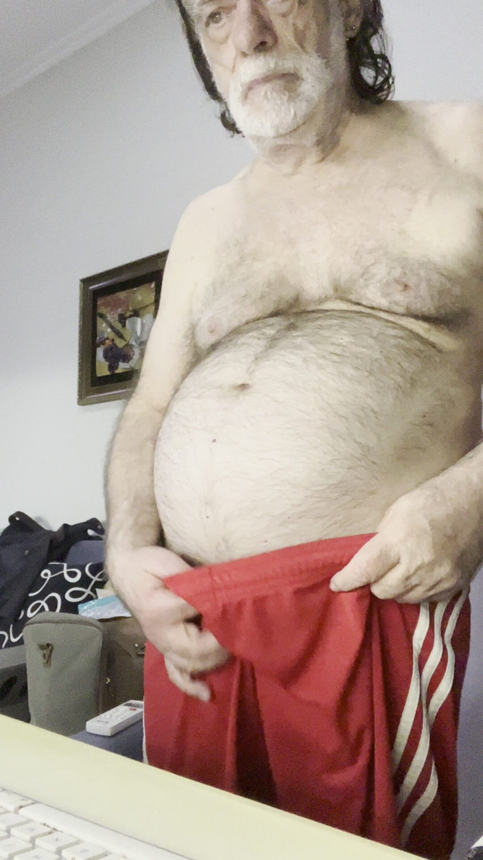 Coach Karl dude lodge: 2025-12-08 засвіт спортивних шортів