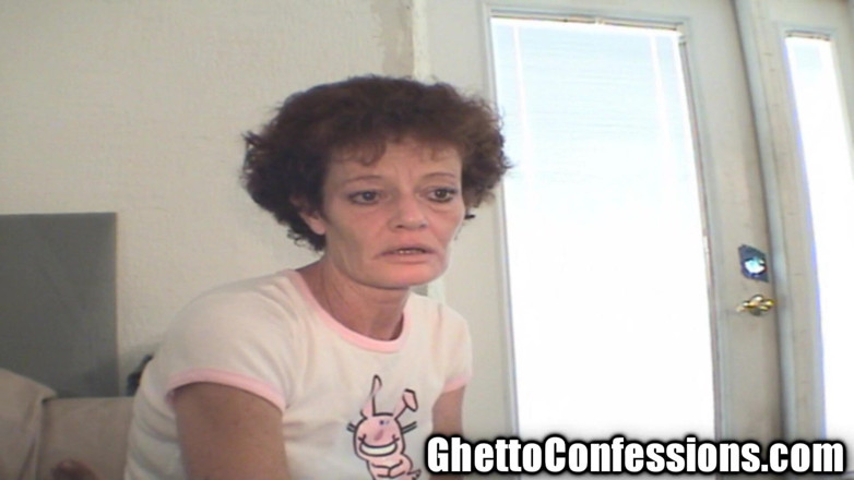 Ghetto Confessions: Nenek yang tertekan menghisap zakar Pro British Slag Ghetto blowjob...