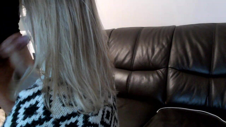 MagicStas: Meisje wil pijpbeurt en aftrekken met sperma op gezicht