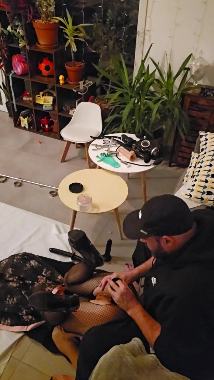 J and rose: Treinamento Anal