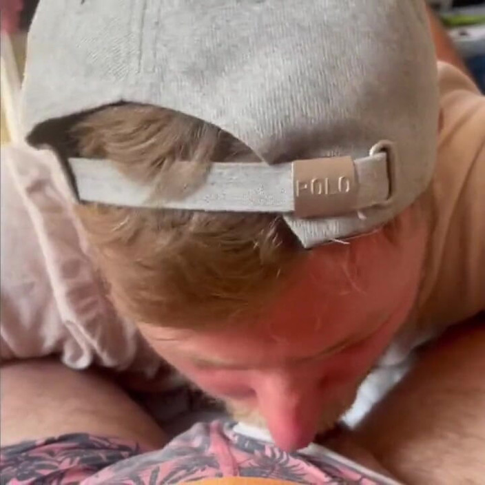 GlennandSonny: Mon copain adore ma bite et mes pieds