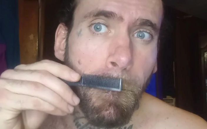 Rob Strokes: Shaving Beard