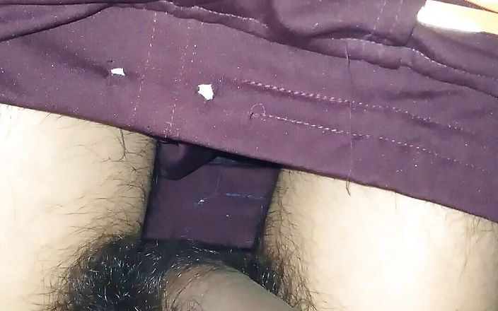 Hard pussy fucker: Playing with My Hairy Cock