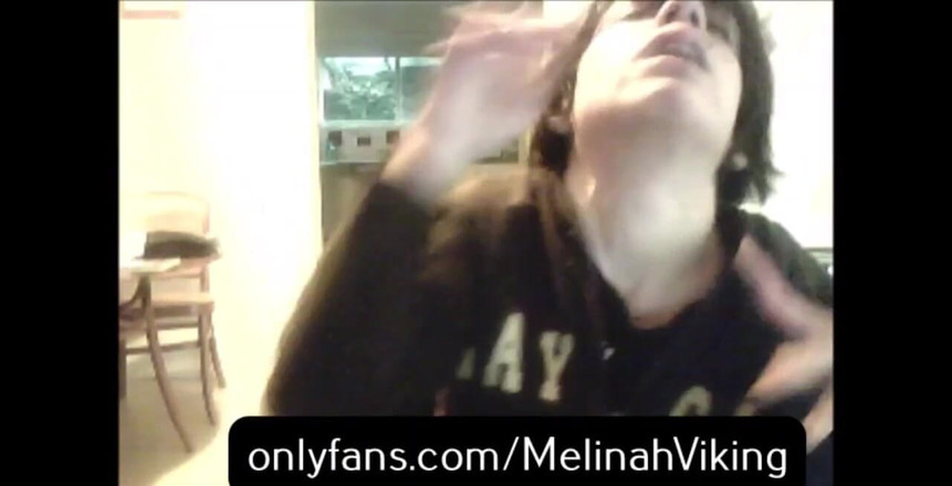 Melinah Viking: Play Girl