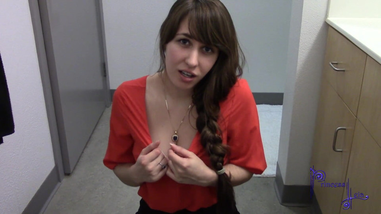 Princess Leia: Virgin Stepdaughter Fertilized