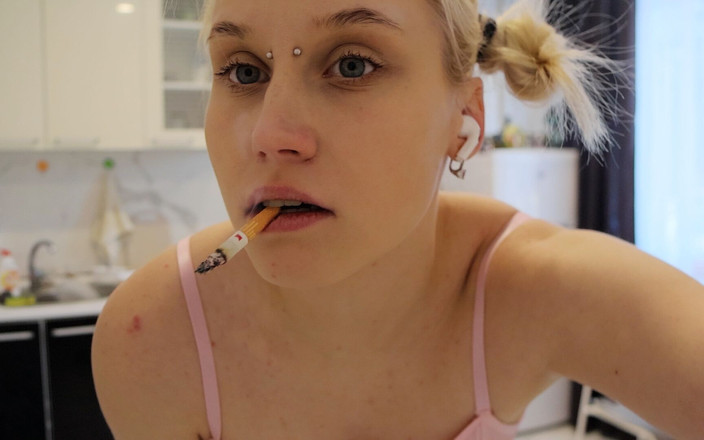 MertyXXX: Rotina Caseira Ou Vídeos Para O Futuro Marido