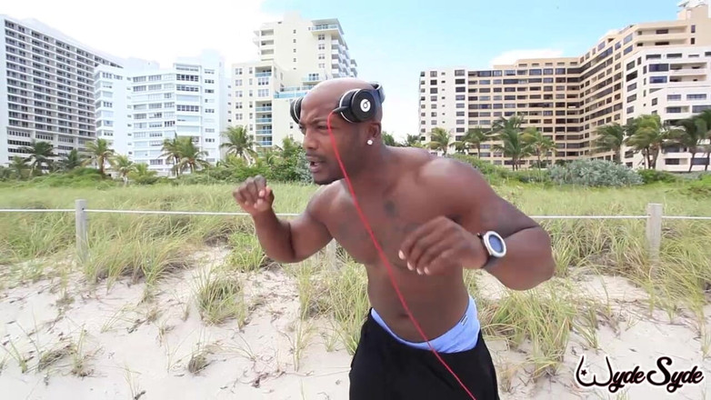 WydeSyde By Sara Jay: Děvky hladové po ptákech Sara Jay a Ms Raquel