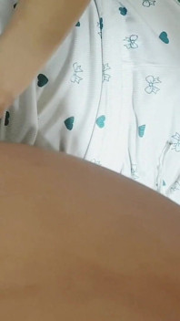 놀라운 몸을 가진 19살의 핫한 모로코 아랍 소녀