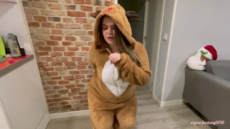 Your fantasy studio: Renne qui pète 2