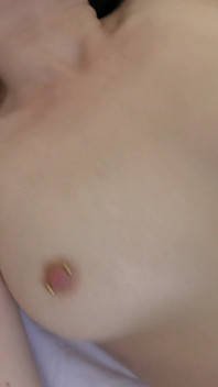 Party girl britney olandese sborrata in un trio di annichilazione anale - immorale dal vivo 4K