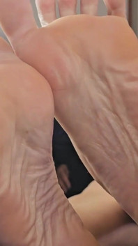 Casually Worship Feet in Fishnets and Bare: POV Gfe Big Feet and Long Toes Worship with Dirty Talk