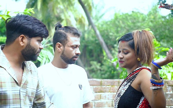 Desi Bold Movies: 浮気妻