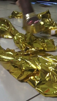 Ébano globo talón aplastado