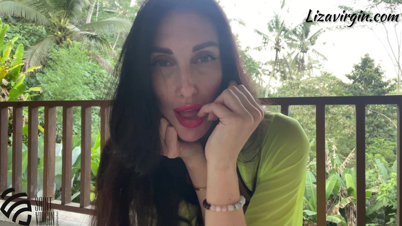 LizaVirgin: Üvey anne sarsarak orgazm oluyor