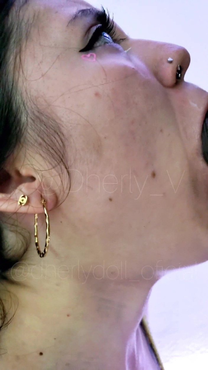 DherlyDoll: Esta beleza adora ter porra na boca