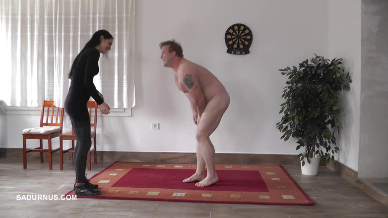 Sadurnus: The Beautiful Dyanna Kicks the Slave