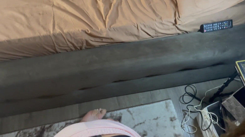 SassyTiff: Blowjob amatir remaja terangsang