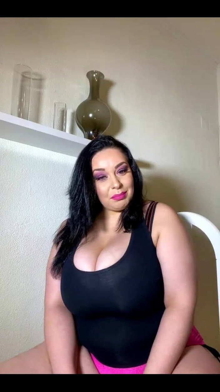 Anastasia Lux: Stream bermula 04/03/2020