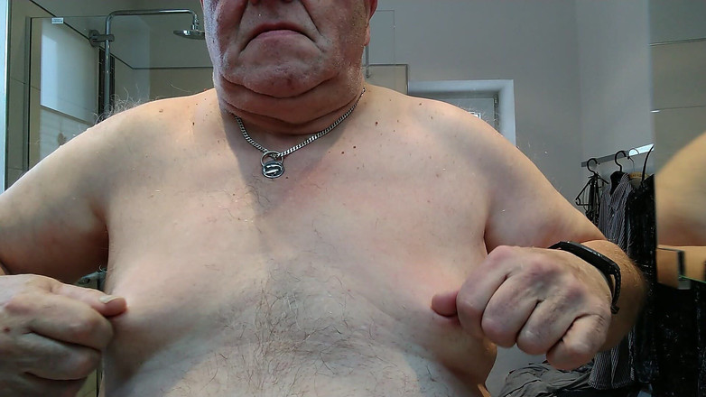 Karlchengeil: Измученные соски