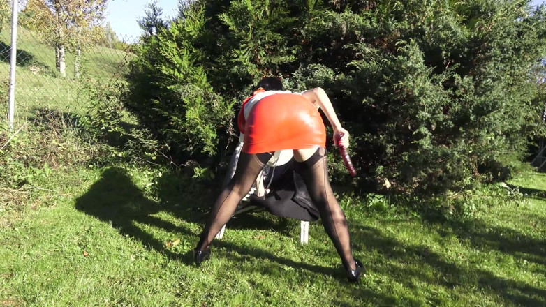 Wanilianna: Outdoor anal dildo fucking