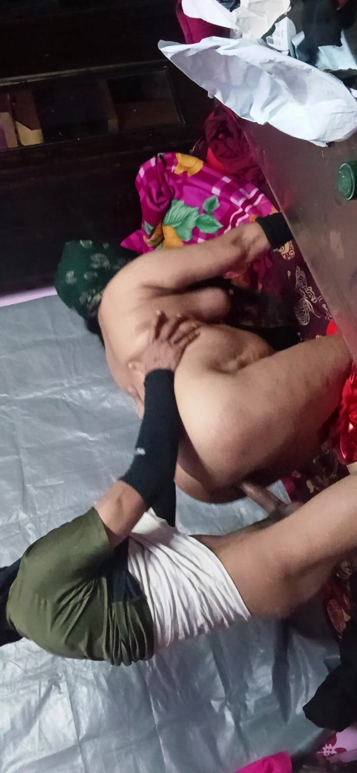EngagingShock45: Sexy Girl Getting Fucked at Home by Someone Else