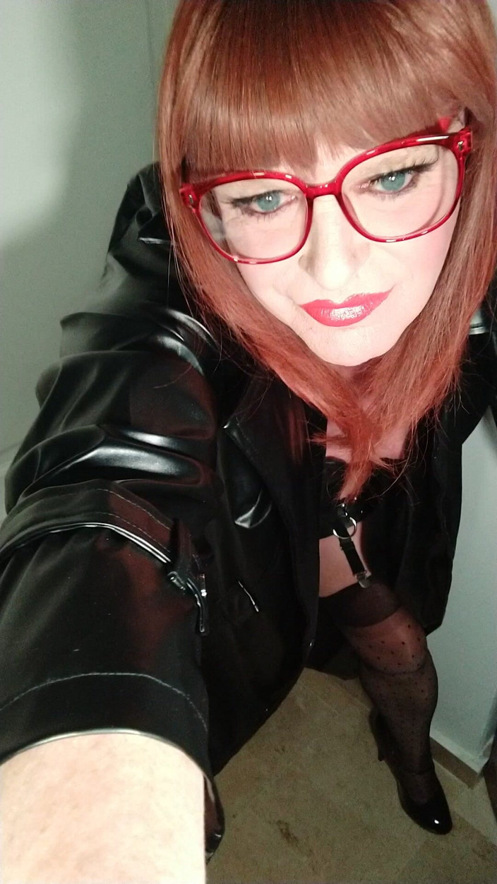 Emma Browne: Aventures de travesti