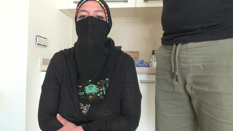 Souzan Halabi: A Young Algerian Woman Shoots Her First Pornographic Film in...