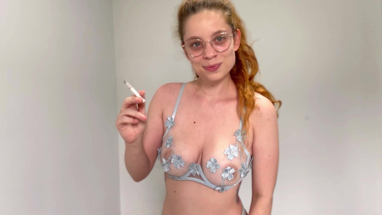 Auroraw: Smoking Ponytail