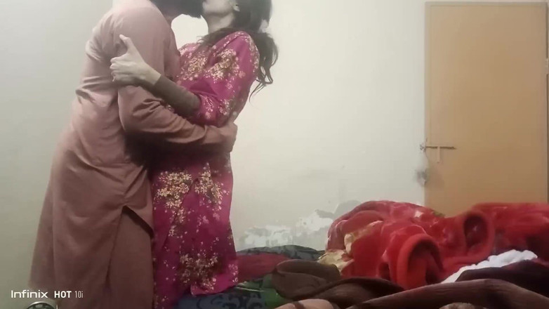 SHAKRATASNEEM: Dasi pákistánská nevlastní sestra s nevlastním bratrem šuká