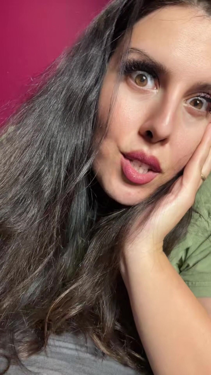 Young_strawberry: 继母说：你的手受伤了，让继母给你撸精