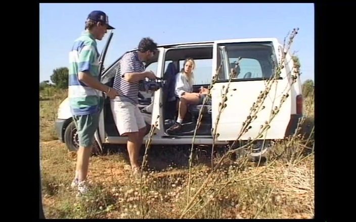 MMV Films XXX: Différence 2