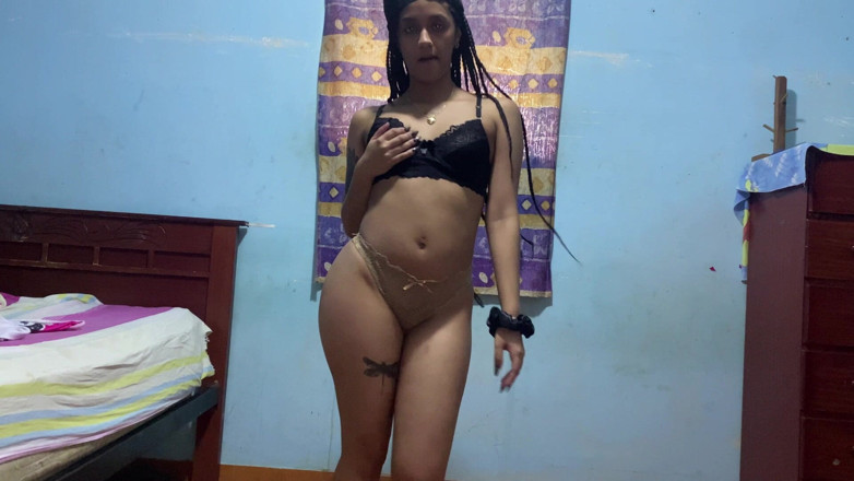 SugarPose: Latina Strips and Shakes Her Ass