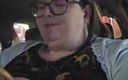 SSBBWLadyBrads: Manger des McDonalds dans la voiture