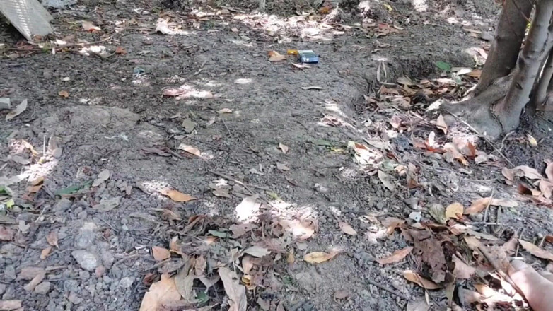 Kitty_Cross: Sladká Shemale Objímání velkého medvídka v posteli