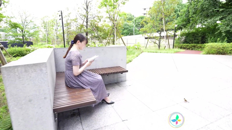 Tenshigao: Japanese Housewife Tomoko Has Huge Tits